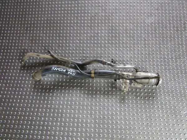 Tuyau de remplissage carburant Ford OE 4x4OE002582 image 5