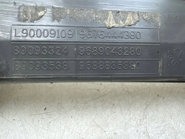 Citroen C4 II 2011 Luz de Freio Terceira image 4