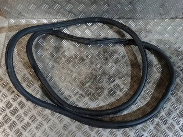OEM 9Y3831721 etuoven tiiviste Porsche Cayenne 9Y:lle image 2
