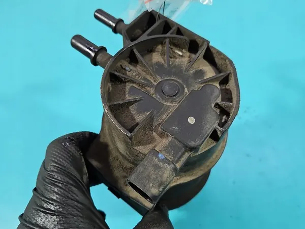 Carcaça do Filtro de Combustível Volvo S60 II 10- OEM 31302682 image 7