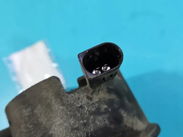 Carcaça do Filtro de Combustível Volvo S60 II 10- OEM 31302682 image 8