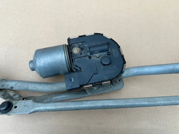 AUDI A6 C6 Etu Pyyhkijän Moottorin Mekanismi 4F1955119D image 3