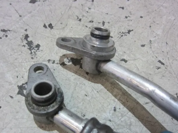 BMW Oljekylarlinor OEM 17227592723 - Begagnad image 3