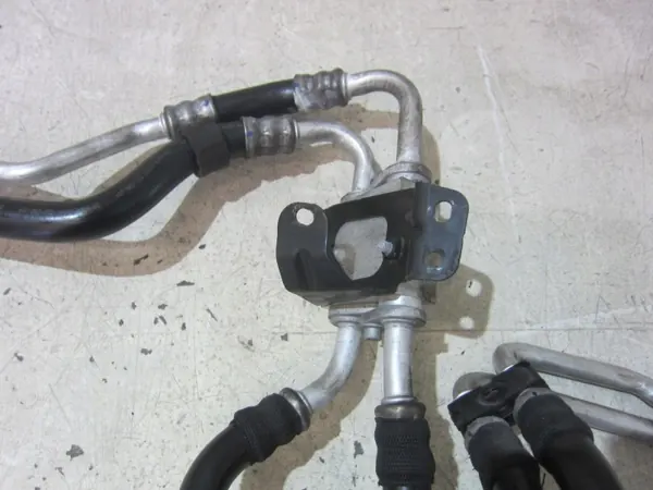 BMW Oljekylarlinor OEM 17227592723 - Begagnad image 4
