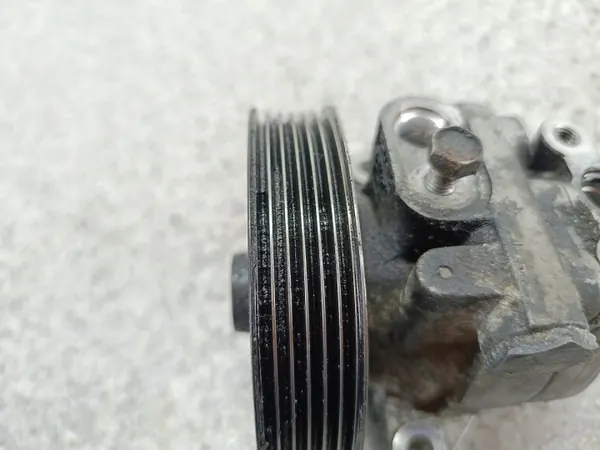 Ohjaustehostimen Pumppu Ford S-MAX I 6G91-3A696-CC OEM image 3