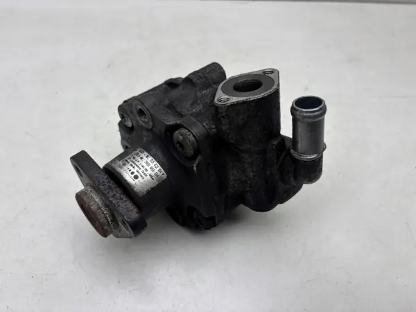 Pompe de direction assistée d'occasion OEM 7L8422154F Audi Q7 image 3