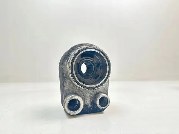 Nissan Qashqai 1.5 DCI Support de Filtre à Huile image 1