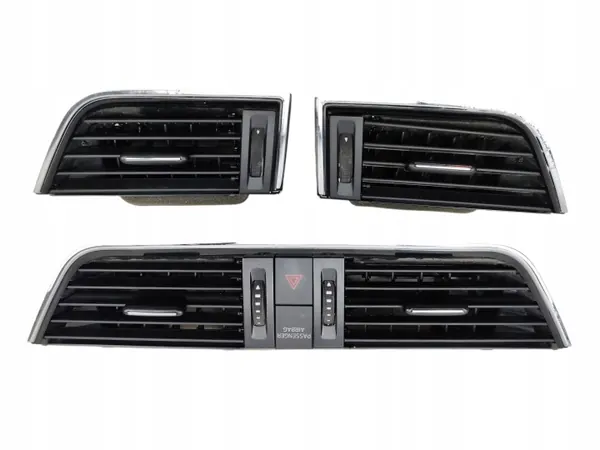Grille OEM 5E0820951 pour Skoda Octavia III image 2