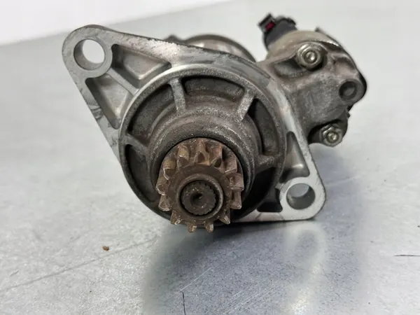 Motor de arranque Skoda Octavia Mk3 2019 OE 0AM911024A image 3