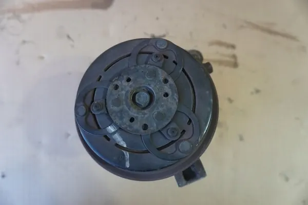 Compressore AC SUBARU FORESTER II 2006 91k 73111SA001 image 5