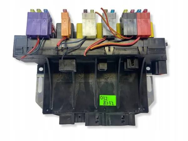 Zekeringkast OEM A0325458232 voor Mercedes CL W215 image 2