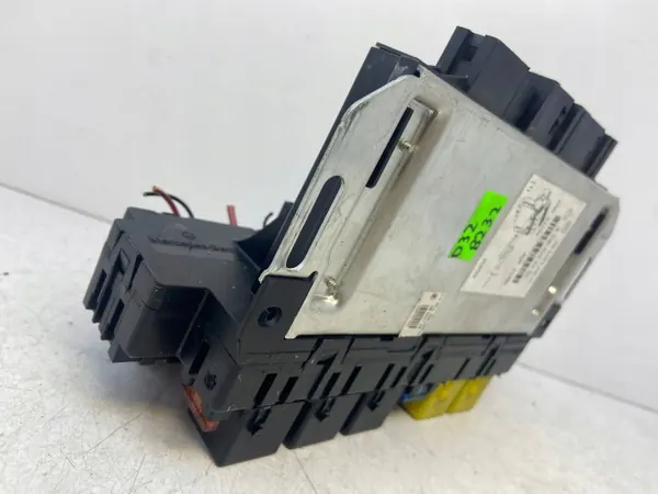 Zekeringkast OEM A0325458232 voor Mercedes CL W215 image 9