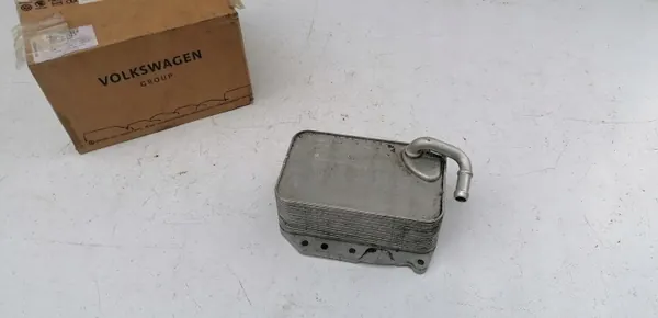 Arrefecedor de óleo Audi OE OEM 059117015K - Usado image 2