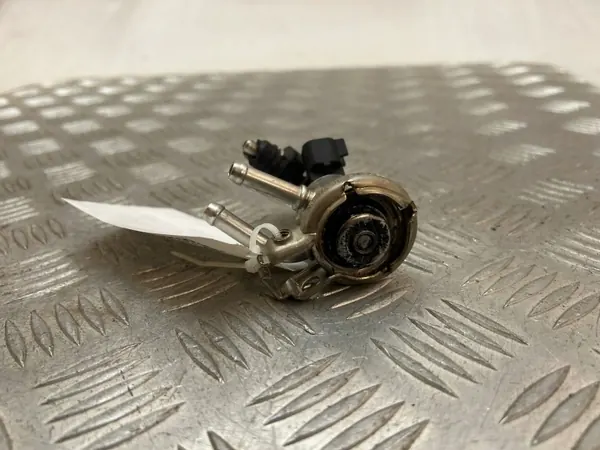 AdBlue-injector Volvo XC60 2020 OEM 31452332 image 6
