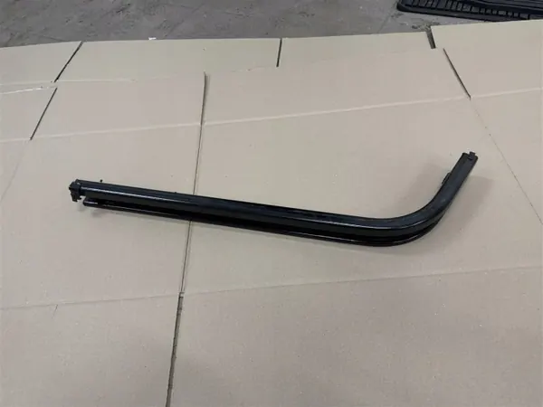 OEM R2X6-V25004-BC Schuifdeur - Gidsrail Ford image 3