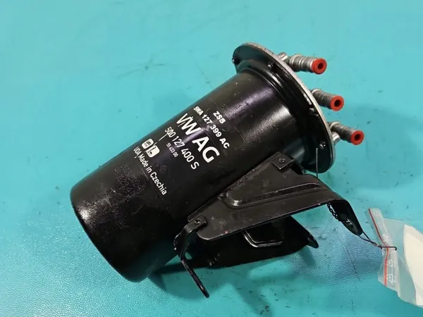 Caja Filtro Combustible OEM 5Q0127400S Skoda Superb III image 2