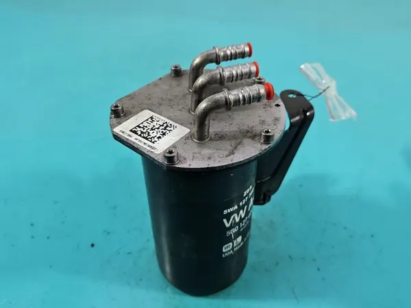 Caja Filtro Combustible OEM 5Q0127400S Skoda Superb III image 4
