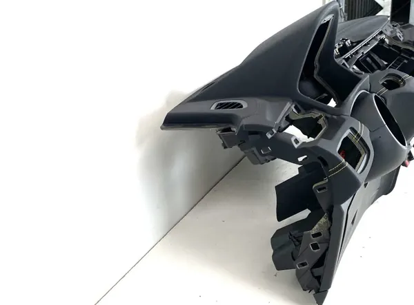 BMW X1 F48 X2 F39 Dashboardconsole met Gele Stiksel image 3
