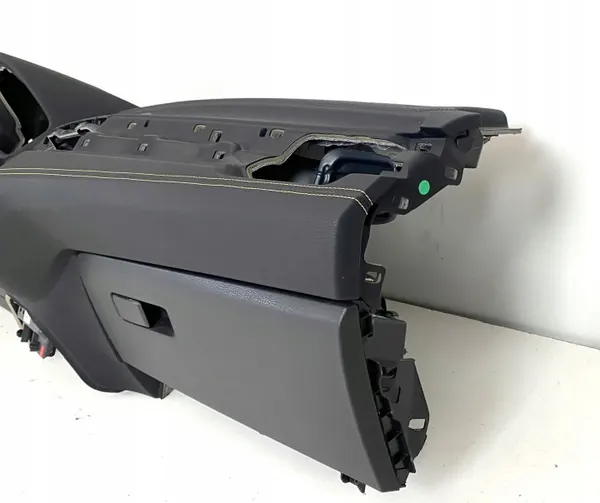 BMW X1 F48 X2 F39 Dashboardconsole met Gele Stiksel image 4