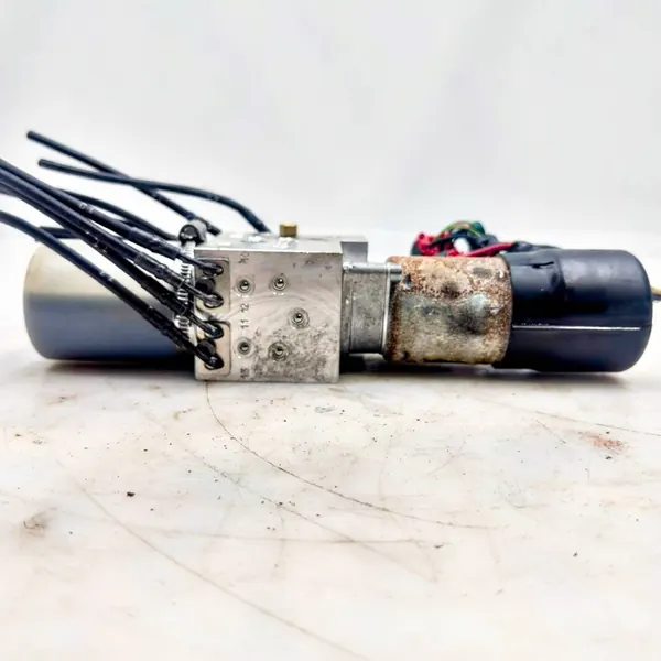 Pompe de toit Cabriolet Peugeot 207 CC image 5