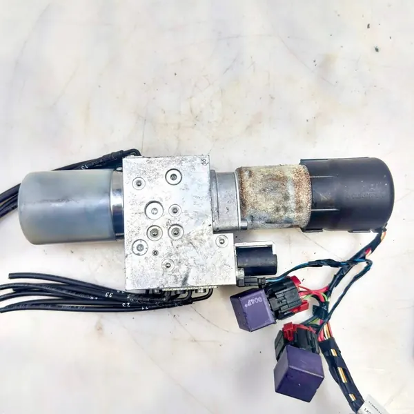 Pompe de toit Cabriolet Peugeot 207 CC image 6