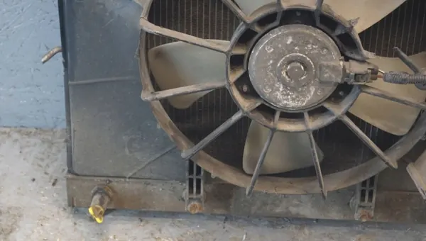 Daihatsu Terios II 1.5B Ventilator OEM JKM23569 image 6