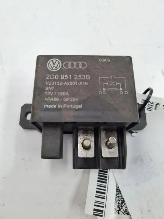 Relé VW Touareg 2D0951253B 2.97L Diesel 2006 image 2