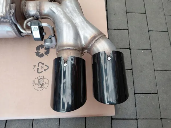 BMW X3M F97 Competition Vaimennin OEM 8093523 image 3