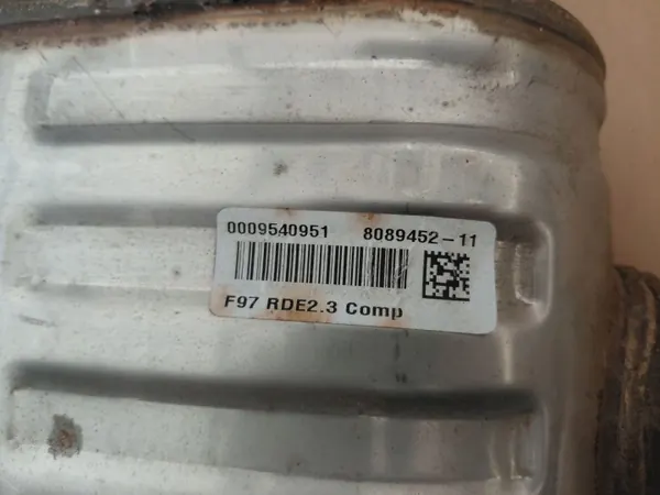 BMW X3M F97 Competition Vaimennin OEM 8093523 image 6