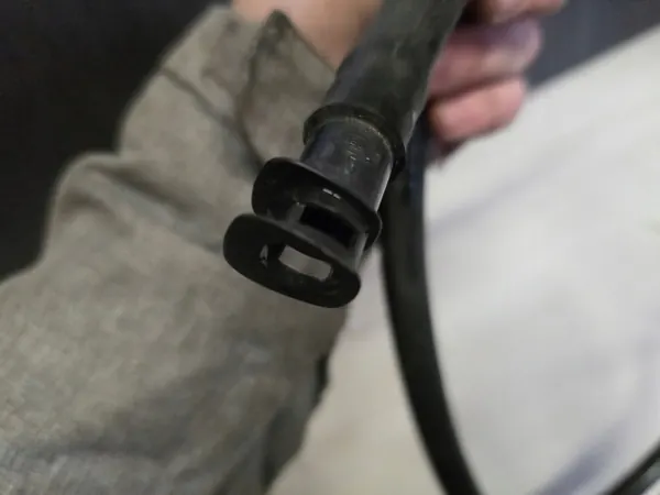 Strålkastartvättslang OEM 7137403 för BMW 7-serie image 3