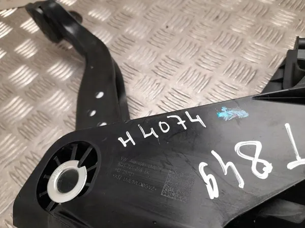 Pédale d'embrayage Seat ATECA 2021 5Q1 721 058 EK image 5