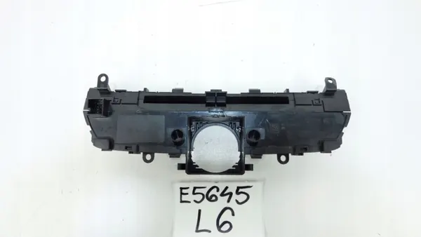 Panel control navegación OEM A2059055819 Mercedes C W205 image 4