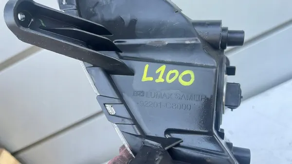 FARO DE NEBLINA ESQUERDO HYUNDAI I20 image 6