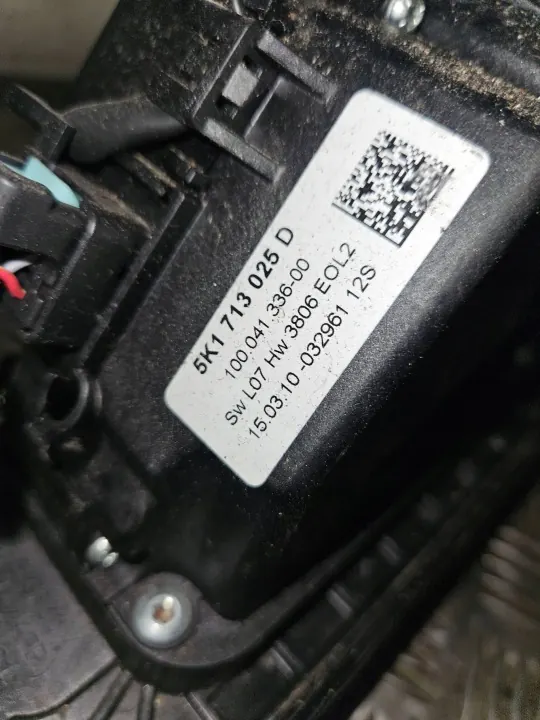 Levier de vitesse Skoda Octavia Mk2 OEM 5K1713025D - Occasion image 8