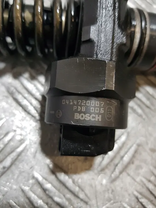 Pompe lave-glace VW OEM 0414720007 038130073F - Occasion image 3