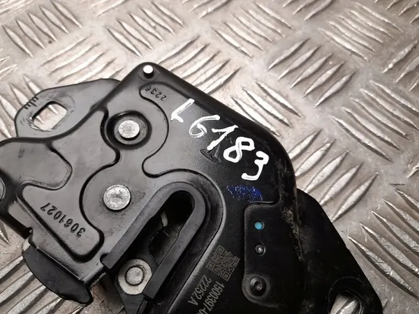 Motorhuv Lock Tesla Model Y 2022 1500397-00-E image 3