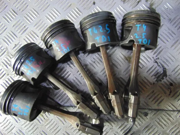Piston VW T4 2.5 TDI OEM 2141A 2141B Occasion image 2