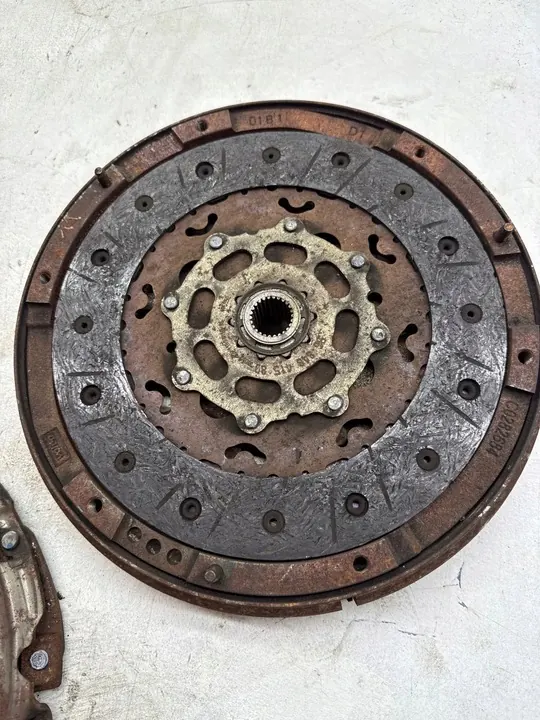 PEUGEOT 3008 I 1.6 HDI Kaksoismassaväkä 9684841380 image 3