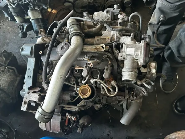 Motor desnudo K9K836/K9K837 - Renault 1.5DCI 110CV image 5