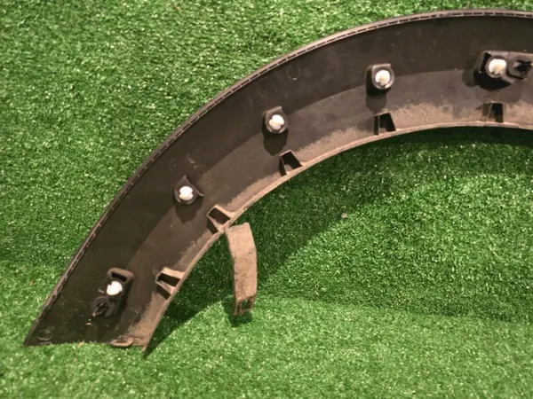 Dacia Jogger Salpicadero Trasero Derecho OEM 767185513R image 6