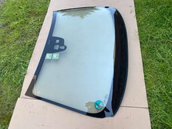 Para-brisa dianteiro Volvo XC60 OEM 30799660-01 Usado image 3
