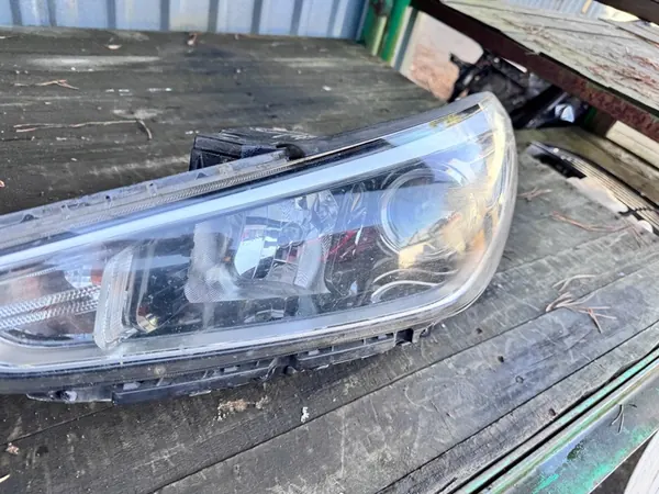HYUNDAI i30 III faro izquierdo 92101-G4020 OEM image 3