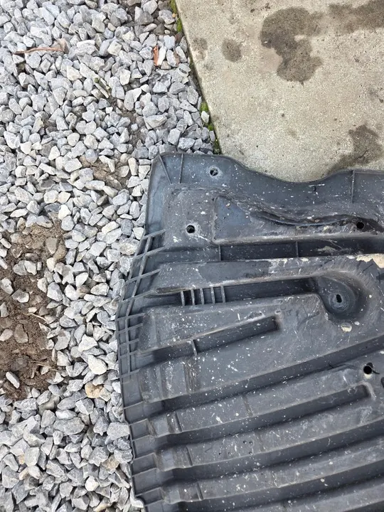 MERCEDES CLS 218 E 212 Stötfångarskydd A2125200223 image 2