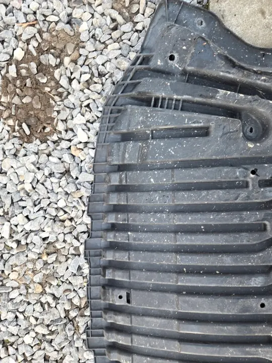 MERCEDES CLS 218 E 212 Stötfångarskydd A2125200223 image 4