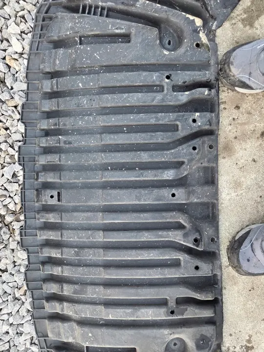 MERCEDES CLS 218 E 212 Stötfångarskydd A2125200223 image 5