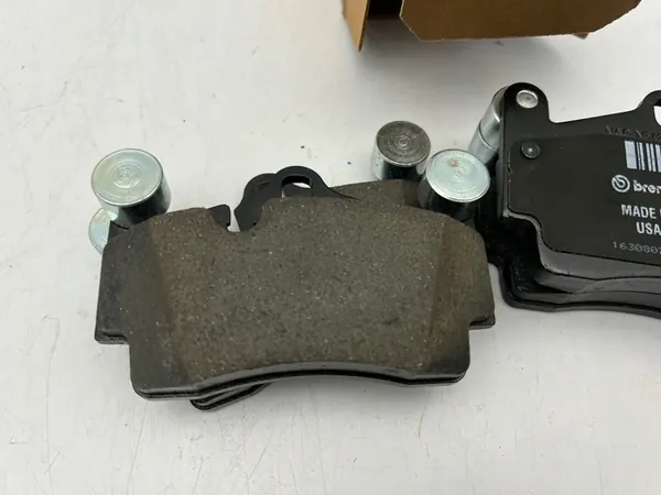 VW Touareg 7L Achterremblokken Set OEM image 4