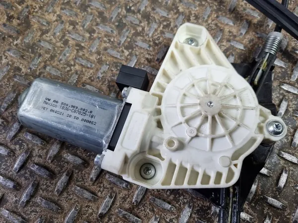 Regulador de janela esquerdo Volkswagen Tiguan 5NN837461 image 2