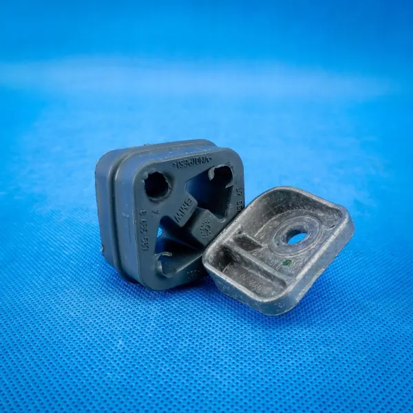 Support de tuyau d'échappement OEM 8582060 BMW X3 G01 image 2