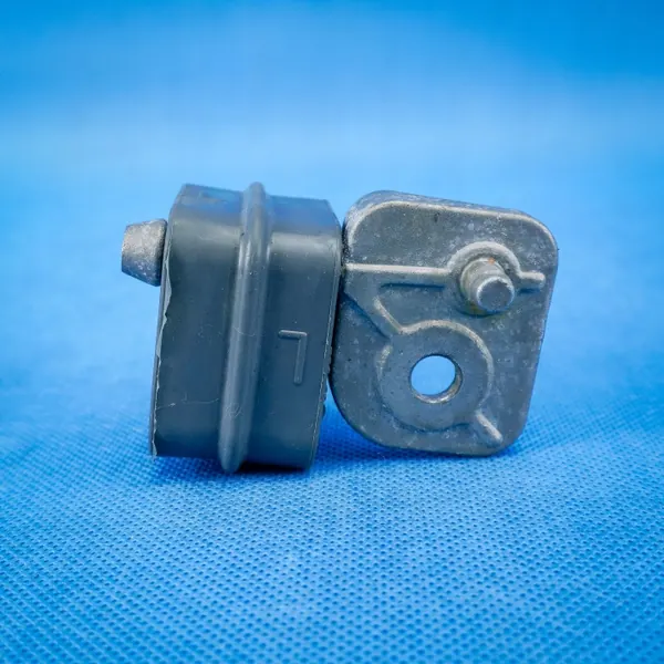 Support de tuyau d'échappement OEM 8582060 BMW X3 G01 image 3