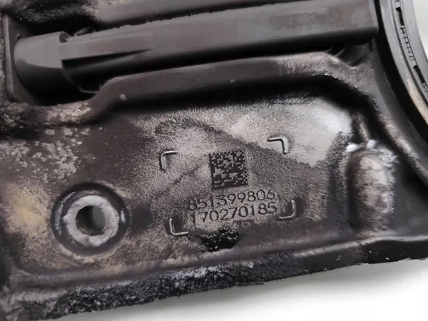 BMW Jakoketjun kansi OEM 8513998 116d Diesel image 6